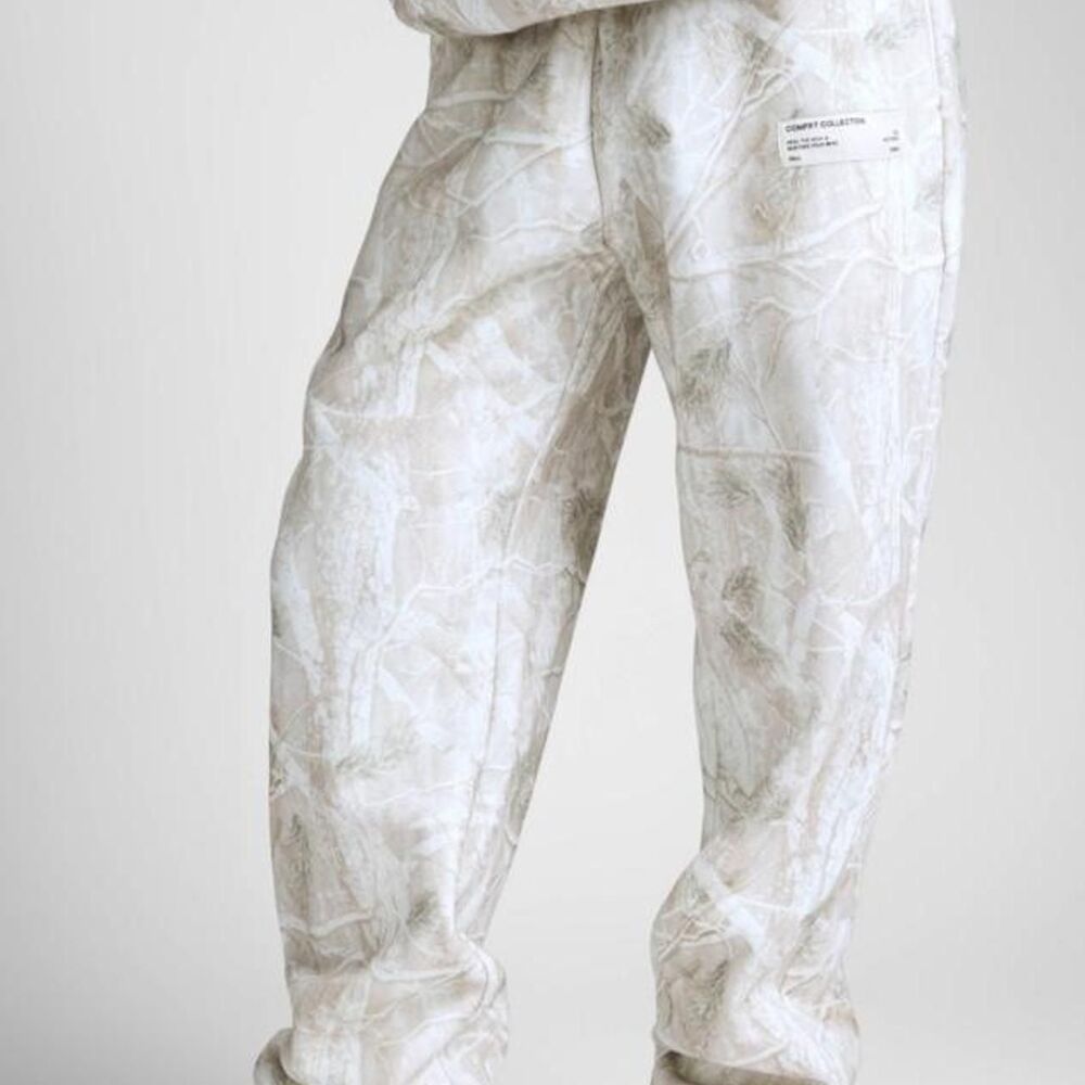 Comfrt Men's White and Cream Joggers-tracksuits